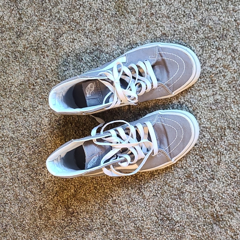Grey vans off the wall